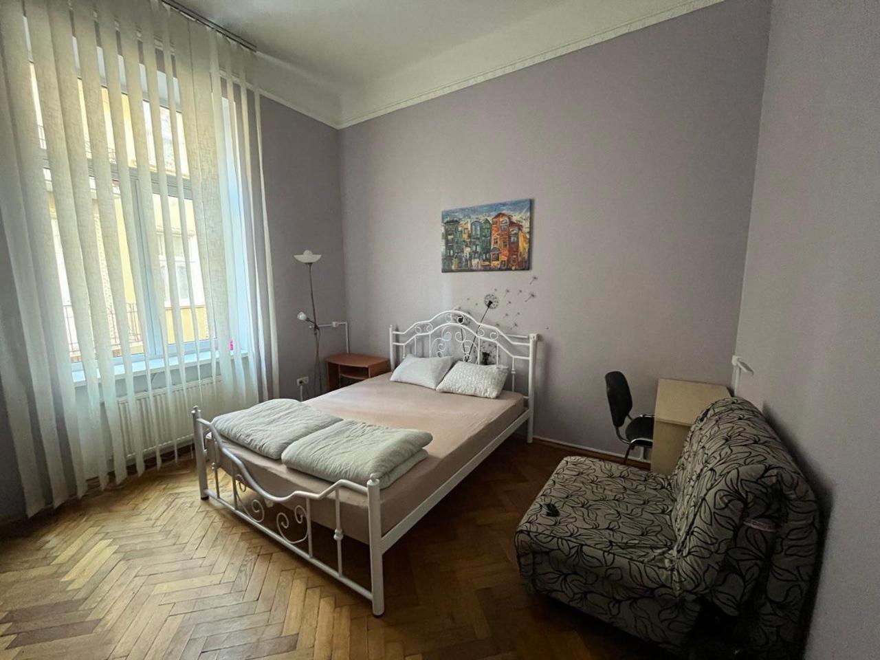 Centrum Hostel Львів Екстер'єр фото