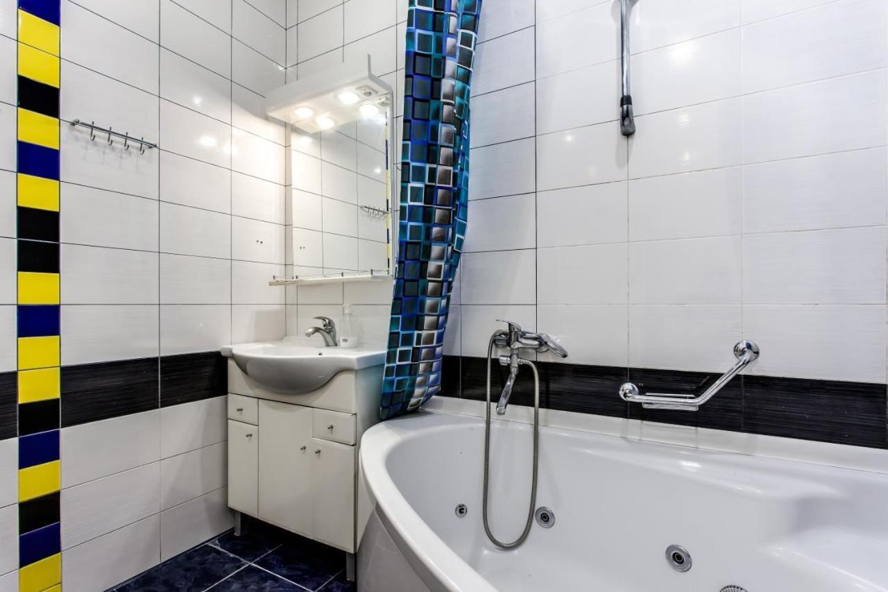 Centrum Hostel Львів Екстер'єр фото