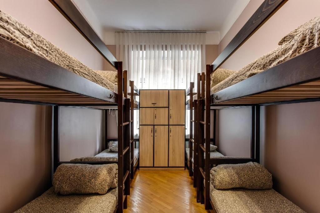 Centrum Hostel Львів Екстер'єр фото