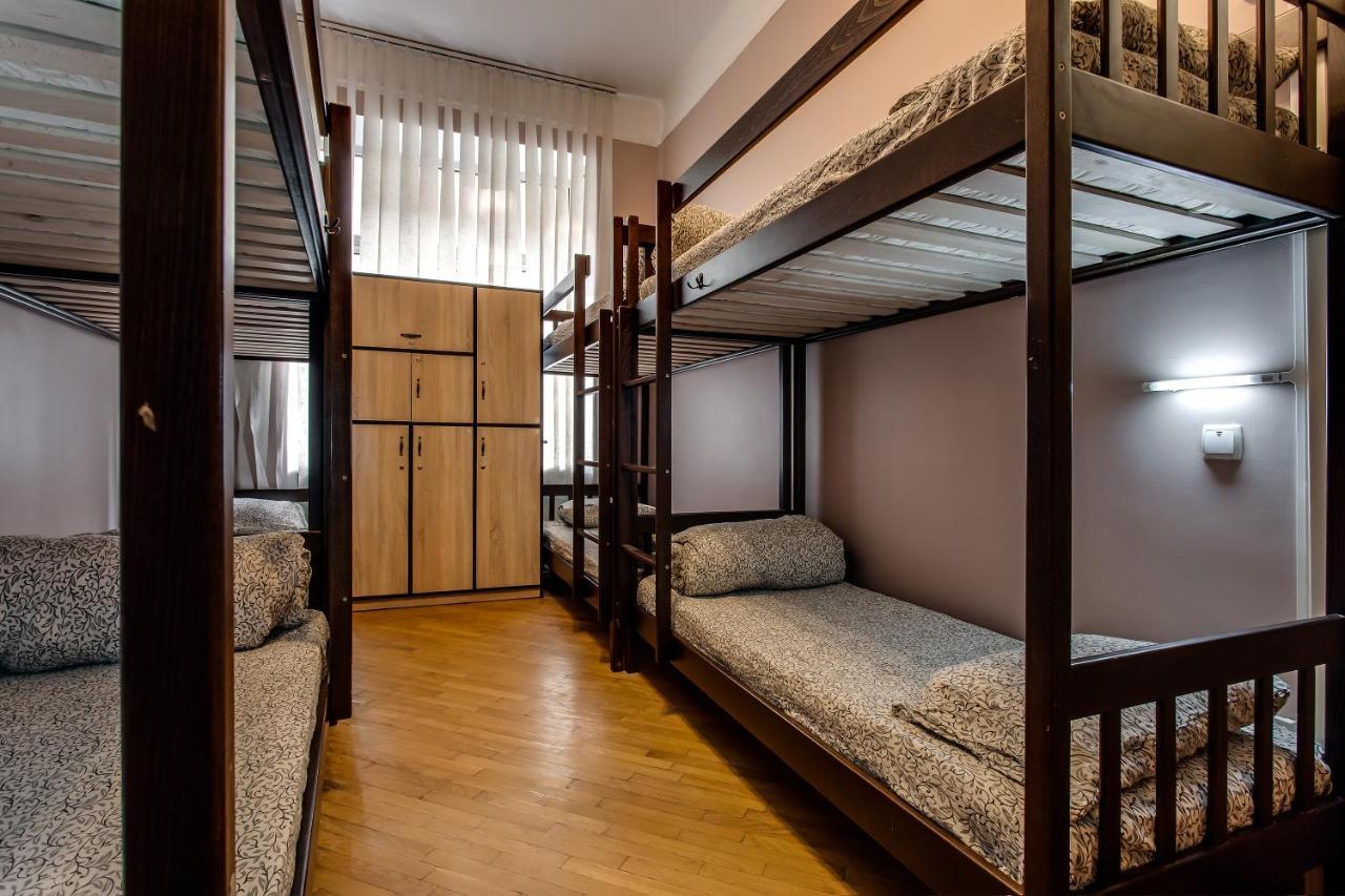 Centrum Hostel Львів Екстер'єр фото