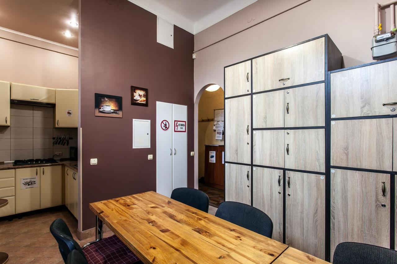 Centrum Hostel Львів Екстер'єр фото