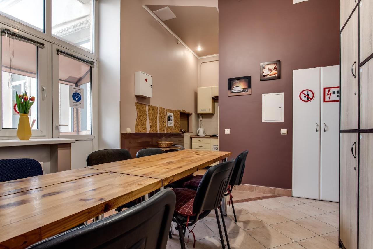 Centrum Hostel Львів Екстер'єр фото