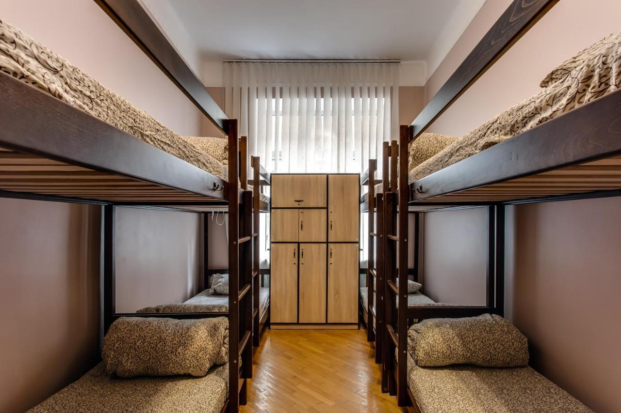 Centrum Hostel Львів Екстер'єр фото