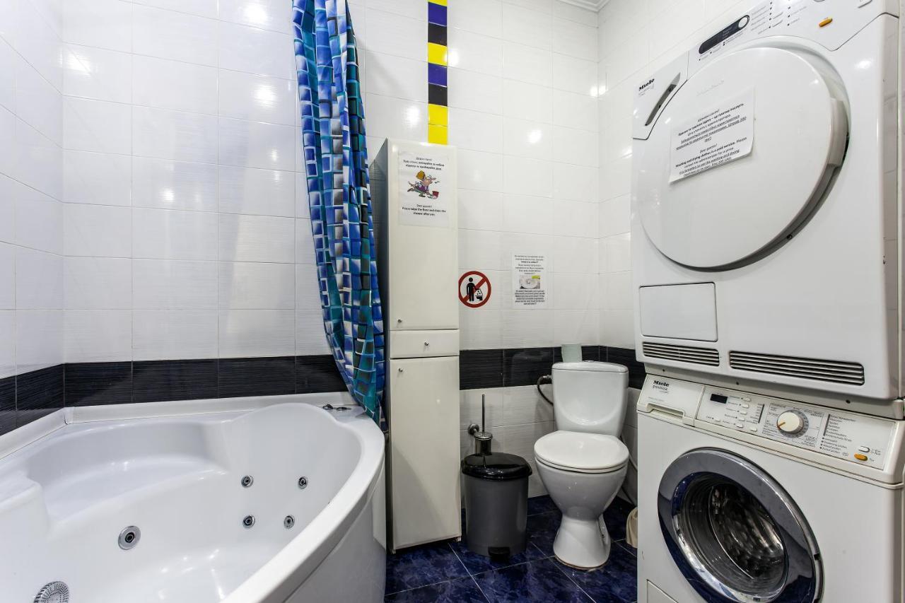 Centrum Hostel Львів Екстер'єр фото