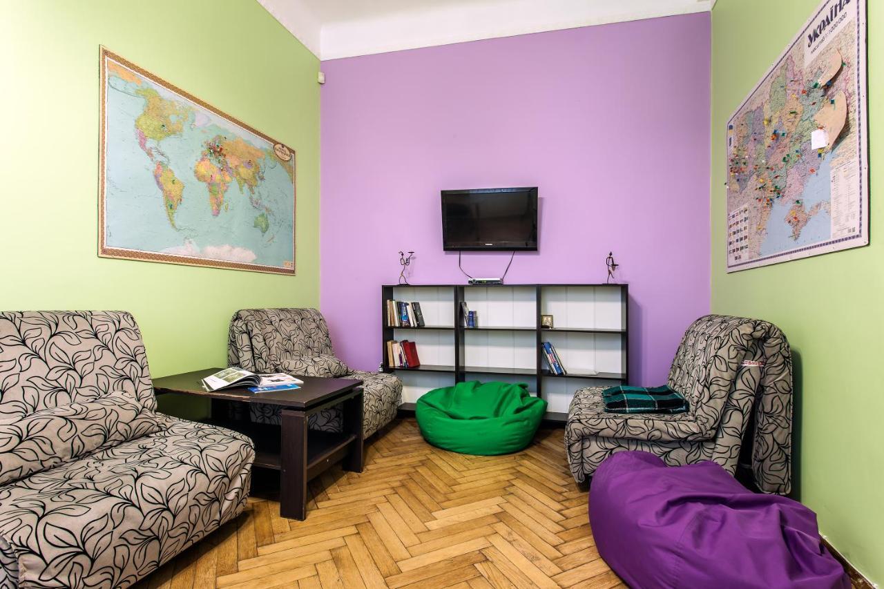 Centrum Hostel Львів Екстер'єр фото