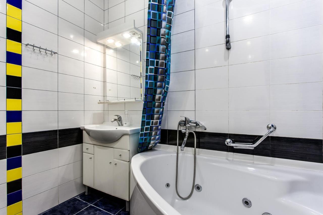 Centrum Hostel Львів Екстер'єр фото